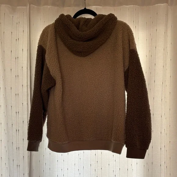 American Eagle Outfitters Tan Sherpa Jacket - Picture 3 of 4